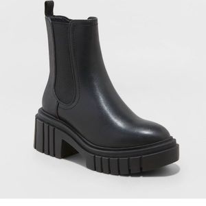 Black boots wild fable nwt